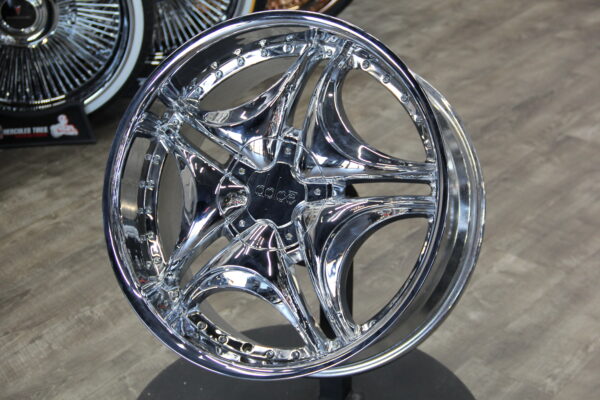 New Set (4) 22x9.5" Dolce Chrome Unique 5 Star Wheel 5x114.3 / 120mm +15 Et