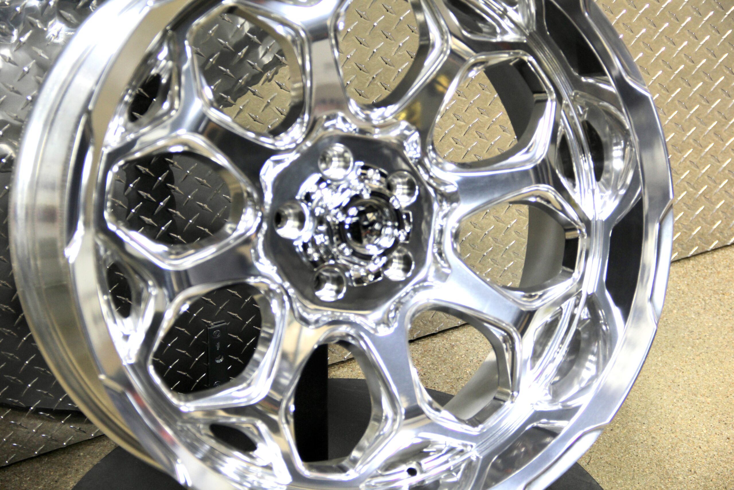 New Set (4) 20x10" FUEL Offroad FC862 "Scepter" Polished Wheels 6x135mm -18 et Fit Ford F150 & Expedition - Image 3