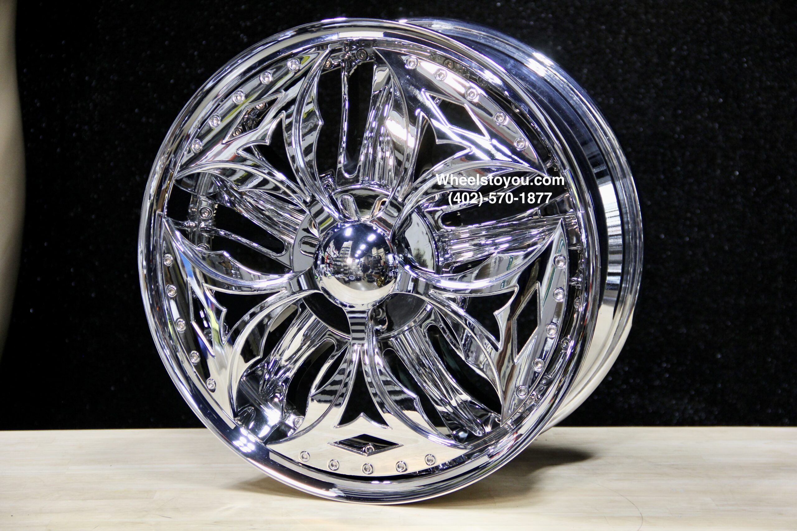 New Set (4) 20" Chrome Spinning Wheels Float as You Drive, Spin When you Stop 5x114.3 5x115 5x4.5" 5x120mm Bolt Patterns
